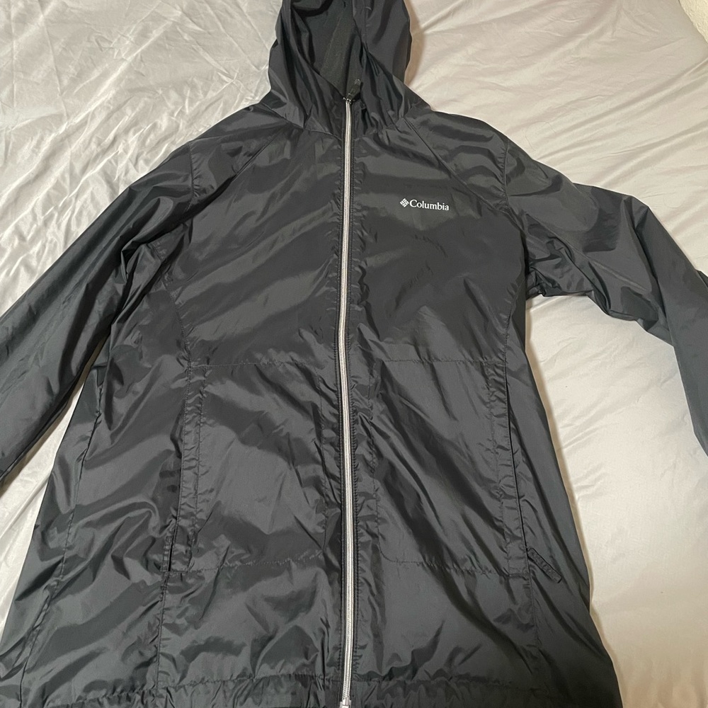 Size XL Columbia, puffy on the inside raincoat on the outside